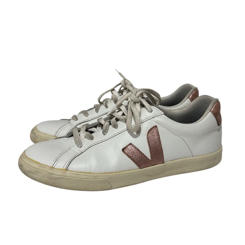 Veja Men’s White and Rose Sneakers EUC